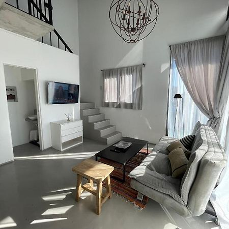 Increible Loft En Barrio Residencial Leilighet Remedios de Escalada Eksteriør bilde